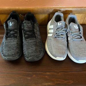 Boys adidas 2 1/2 shoes